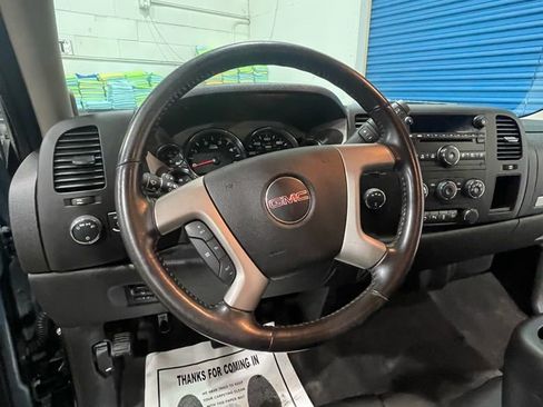 Used 2013 GMC Sierra 2500 SLE w/ Convenience Package image 25