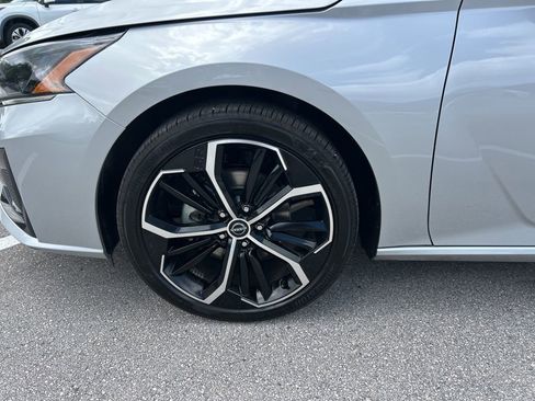 Certified 2025 Nissan Altima 2.5 SR FWD image 52