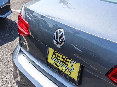 Used 2015 Volkswagen Jetta S FWD image 9