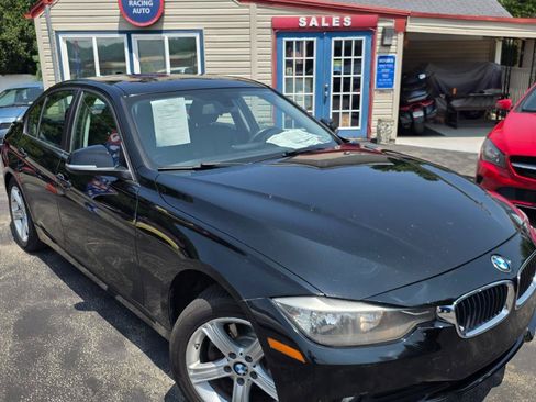 Used 2014 BMW 320i xDrive Sedan AWD/4WD image 2
