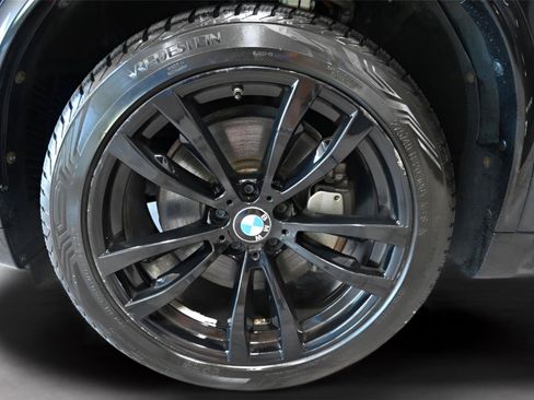 Used 2016 BMW X5 xDrive50i AWD/4WD image 33
