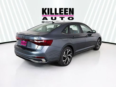 New 2026 Volkswagen Jetta SEL image 7