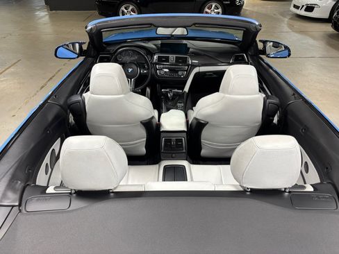 Used 2016 BMW M4 Convertible RWD image 19