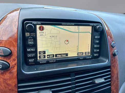 Used 2008 Toyota Sienna XLE FWD image 23