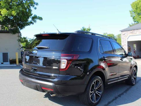 Used 2015 Ford Explorer Sport w/ Equipment Group 401A AWD/4WD image 5
