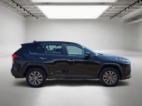 Used 2024 Toyota RAV4 Limited AWD/4WD image 7