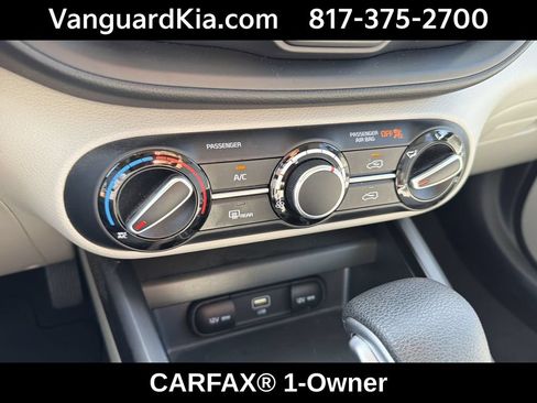 Certified 2025 Kia Soul LX FWD image 21