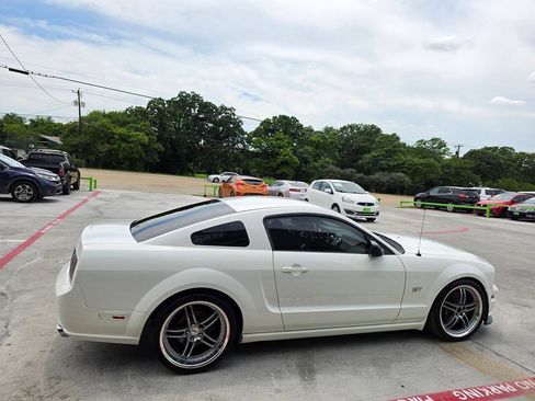 Used 2007 Ford Mustang GT RWD image 16