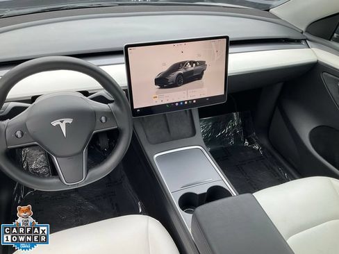 Used 2022 Tesla Model Y Long Range AWD/4WD image 43