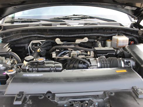 Used 2014 INFINITI QX80 4WD w/ Deluxe Touring Package image 10