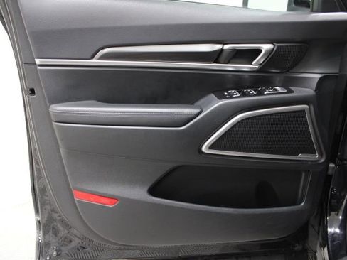Used 2025 Kia Telluride S AWD/4WD image 18
