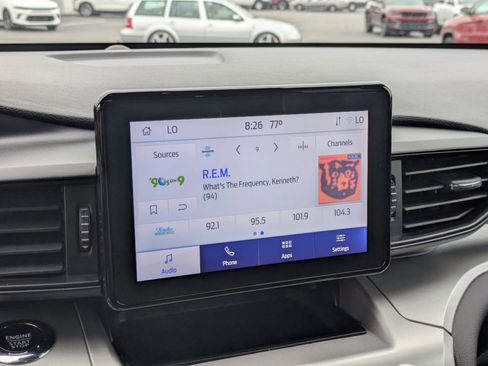 Used 2022 Ford Explorer XLT image 19