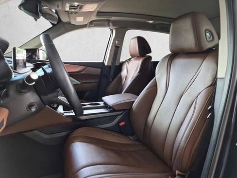 Certified 2025 Acura MDX w/ Technology Package FWD image 15