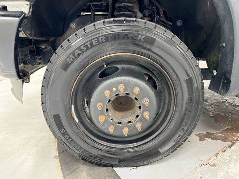 Used 2012 Ford F550 2WD Regular Cab Super Duty w/ Payload Upgrade Pkg image 18