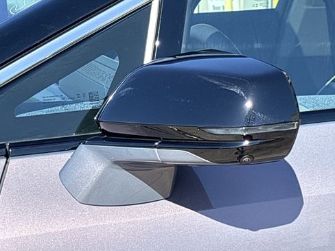 New 2026 Cadillac Optiq Luxury 2 image 19