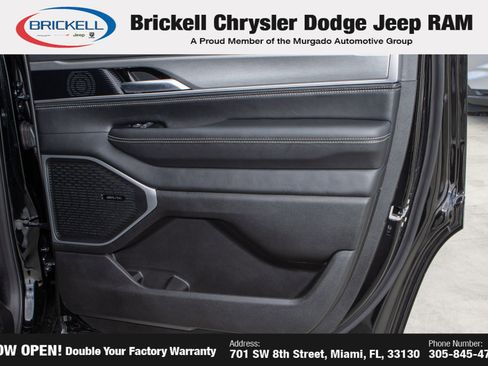 New 2025 Jeep Wagoneer 4WD w/ Convenience Group I image 15