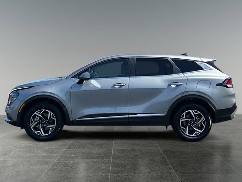 Used 2024 Kia Sportage LX AWD/4WD image 5