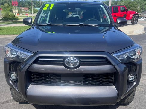 Used 2021 Toyota 4Runner SR5 AWD/4WD image 8