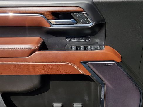 Used 2023 GMC Sierra 1500 Denali Ultimate image 27