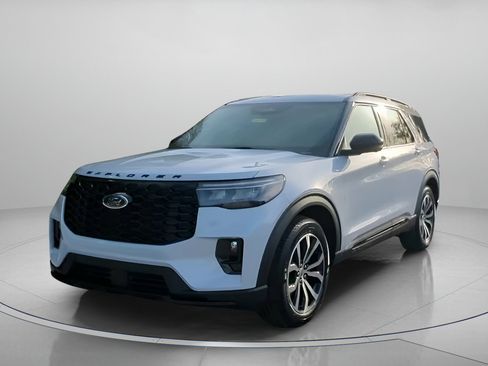 New 2026 Ford Explorer ST-Line image 10