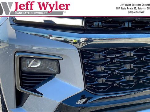 New 2026 Chevrolet Traverse Z71 w/ Enhanced Driving Package AWD/4WD image 8