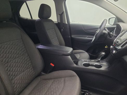 Used 2021 Chevrolet Equinox LT FWD image 21