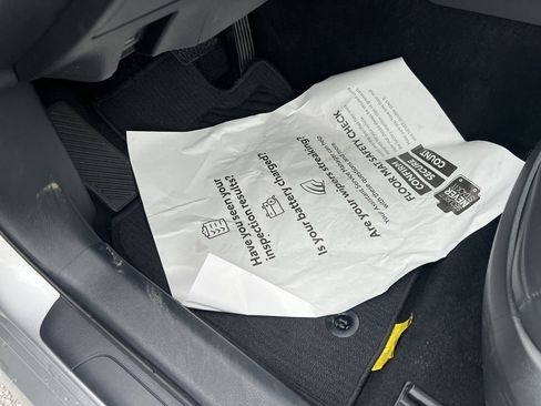 Used 2022 Toyota Camry XSE w/ Carpet Mat Package (TMS) FWD image 17