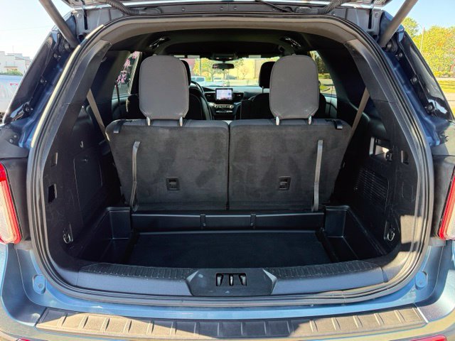Used 2020 Ford Explorer XLT AWD/4WD image 9