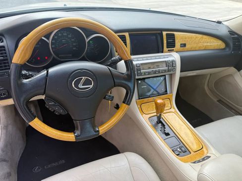 Used 2003 Lexus SC 430 Convertible RWD image 15