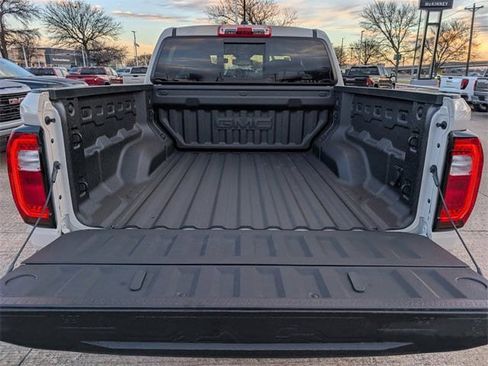 New 2026 GMC Canyon AT4X image 21