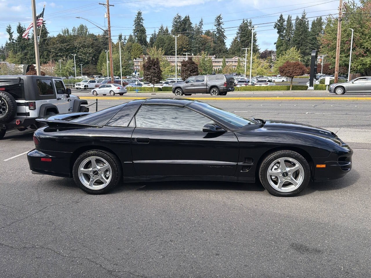 Used 2000 Pontiac Firebird Formula RWD image 11