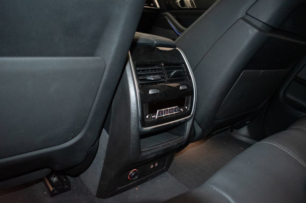Used 2025 BMW X5 M60i w/ Climate Comfort Package AWD/4WD image 25