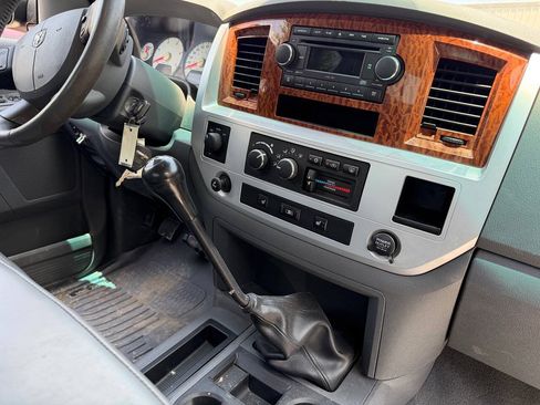 Used 2006 Dodge Ram 3500 Truck Laramie AWD/4WD image 6