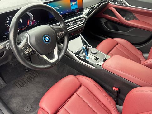 Certified 2023 BMW i4 eDrive35 w/ Premium Package image 4