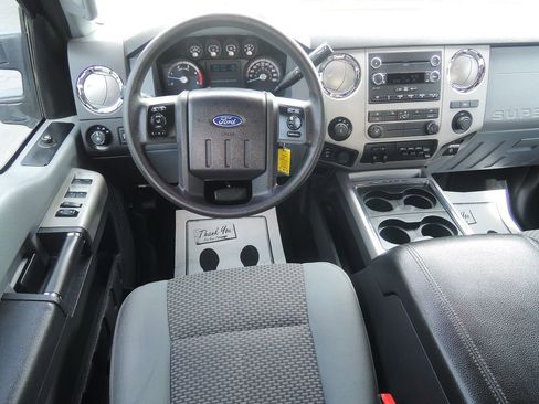 Used 2015 Ford F250 XLT w/ Snow Plow Prep Package image 12