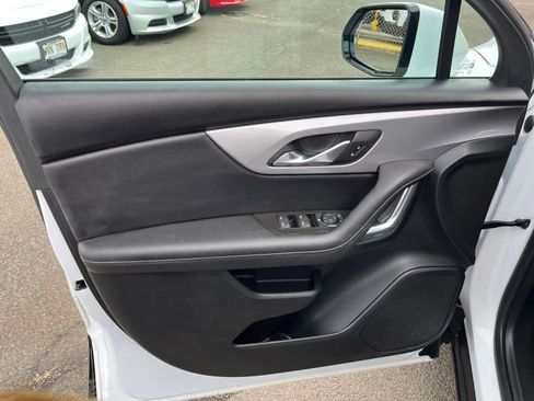 Used 2023 Chevrolet Blazer LT image 18