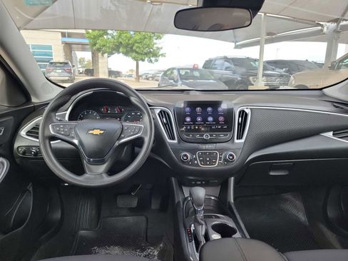 Used 2024 Chevrolet Malibu LT FWD image 14