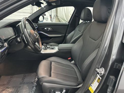 Used 2021 BMW 330i Sedan w/ M Sport Package image 21