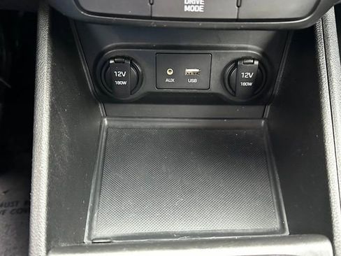 Used 2019 Hyundai Accent SE FWD image 34