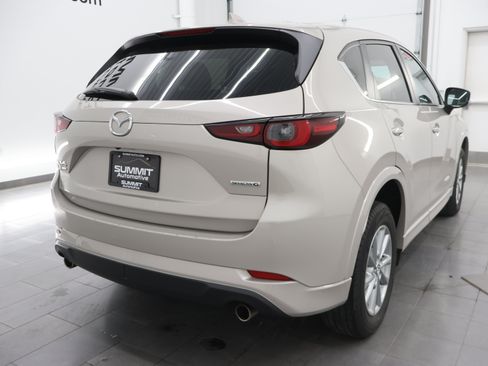 Used 2024 MAZDA CX-5 AWD 2.5 S w/ Select Package image 5