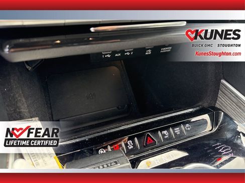 Used 2022 Jeep Wagoneer Series III w/ Rear Seat Video Group 1 AWD/4WD image 37