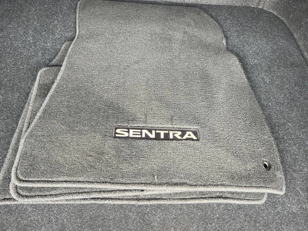 Certified 2023 Nissan Sentra SR FWD image 12