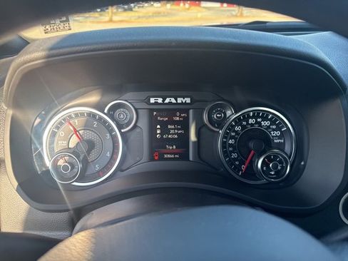 Used 2022 RAM 2500 Big Horn image 16