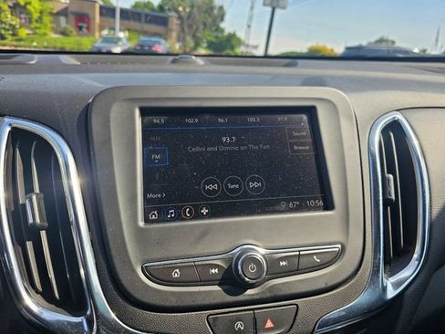 Used 2024 Chevrolet Equinox LT FWD image 23