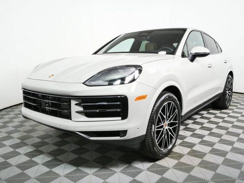 New 2026 Porsche Cayenne Coupe AWD/4WD image 1