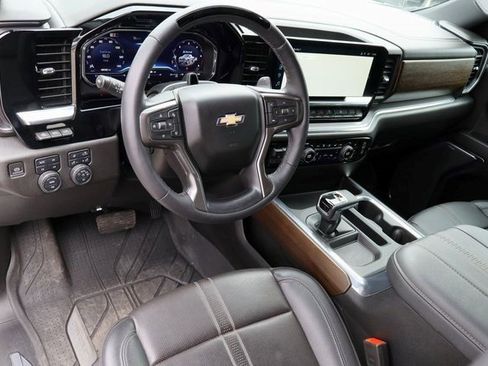 Certified 2024 Chevrolet Silverado 1500 High Country image 10