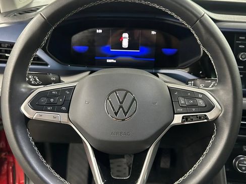Used 2024 Volkswagen Taos SE AWD/4WD image 15