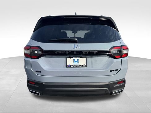New 2025 Honda Pilot Sport image 19