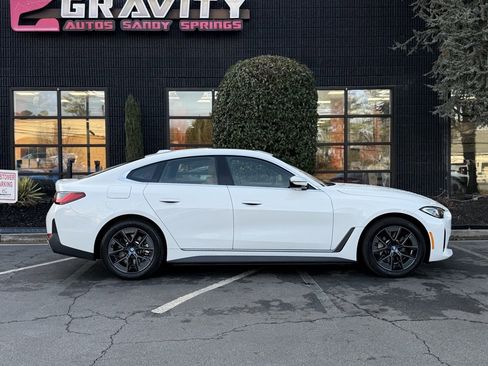 Used 2023 BMW i4 eDrive35 image 21