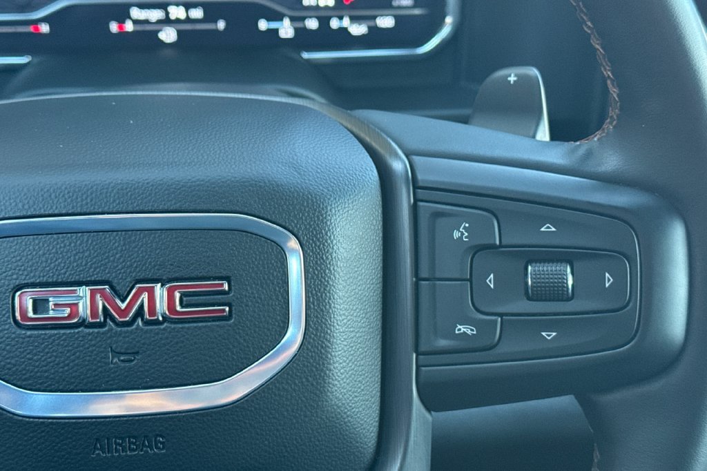 Used 2024 GMC Sierra 1500 AT4 w/ Technology Package AWD/4WD image 29